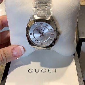 Men’s Gucci watch